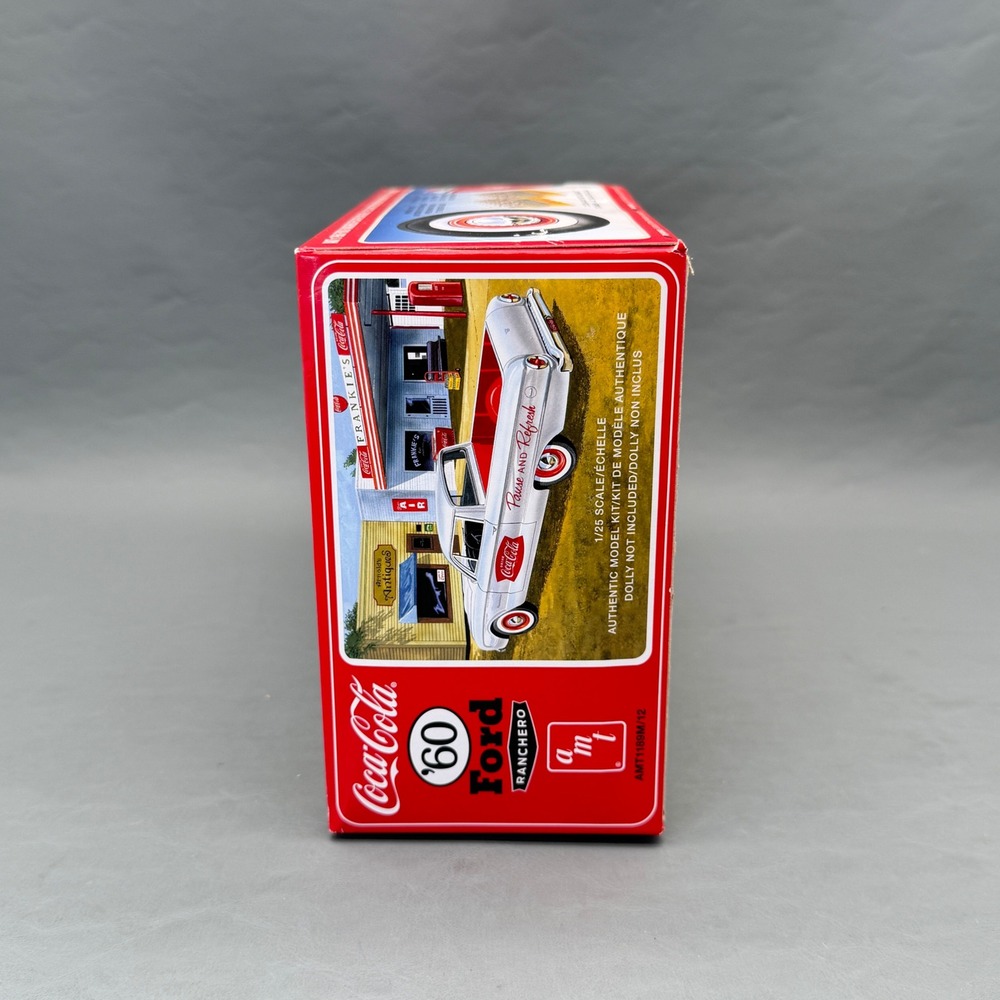 Coca Cola '60 Ford Ranchero AMT 1:25 Plastic Model Kit 99% CIB - Picture 8 of 12